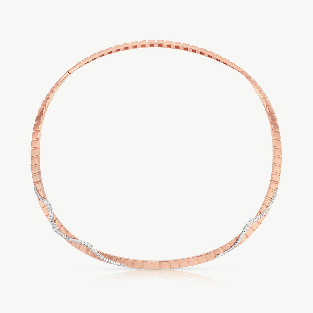 The Classic Mini Collar