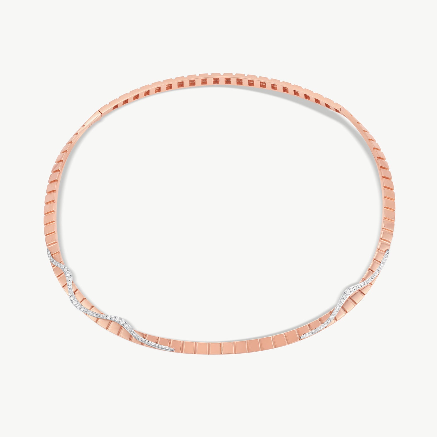 The Classic Mini Collar